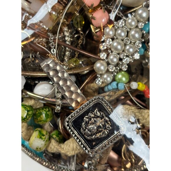 Mixed Craft Jewelry Lot 2lbs 12oz Vintage & Modern Bangles Necklaces Earrings - Picture 8 of 11